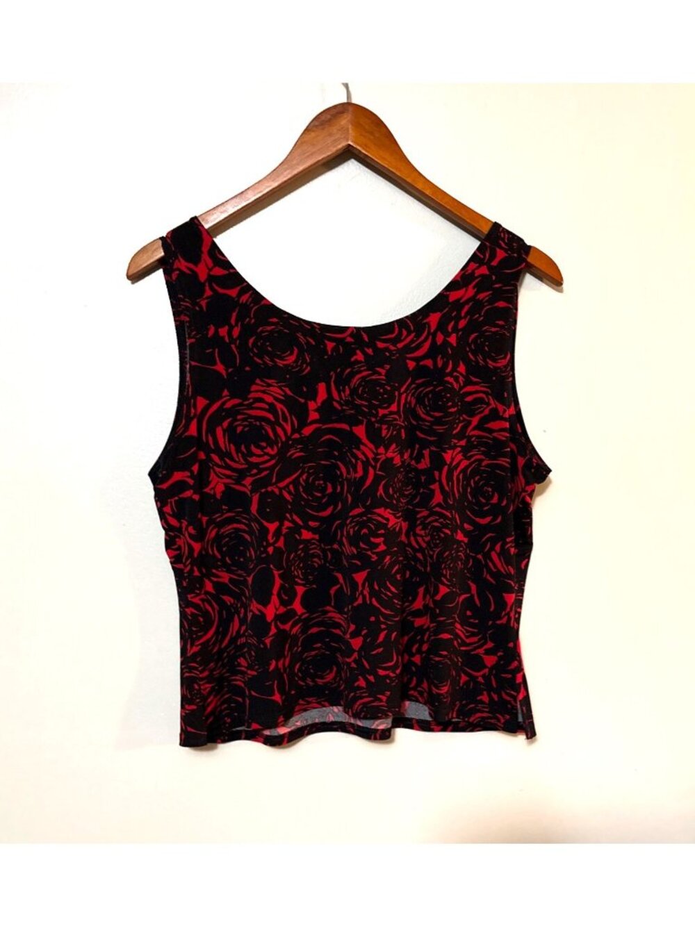 Kim Rogers Petite Red & Black Floral Tank Top 10P Stretch Polyester whimsygoth - Picture 4 of 6
